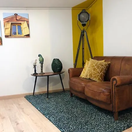 Giallosole Apartment
