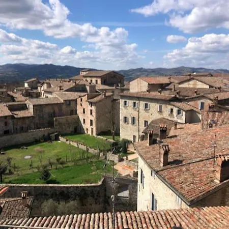 Giallosole Apartament *